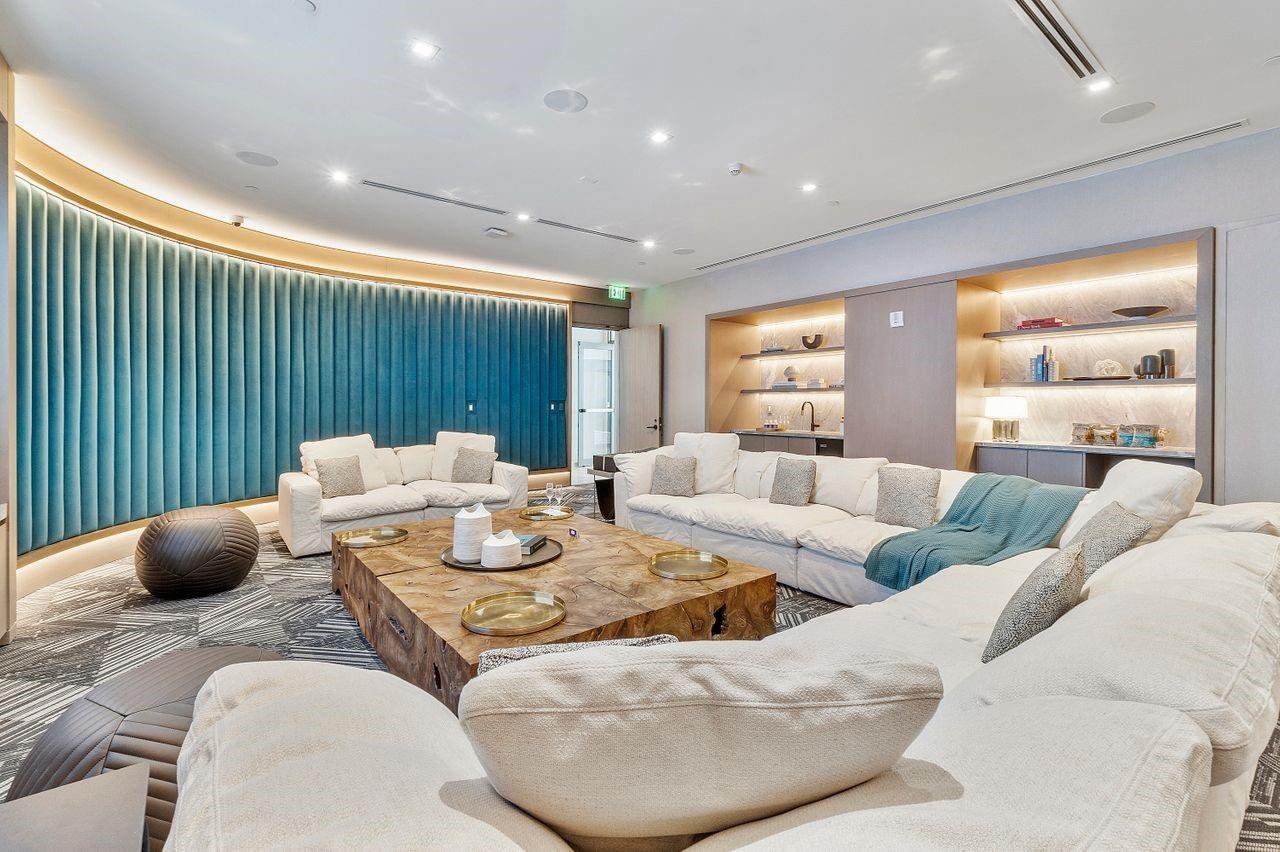 Solemar Beach Condo - Residential