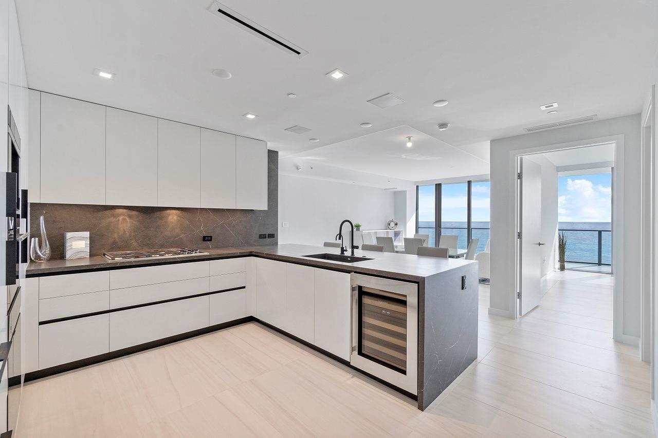 Solemar Beach Condo - Residential