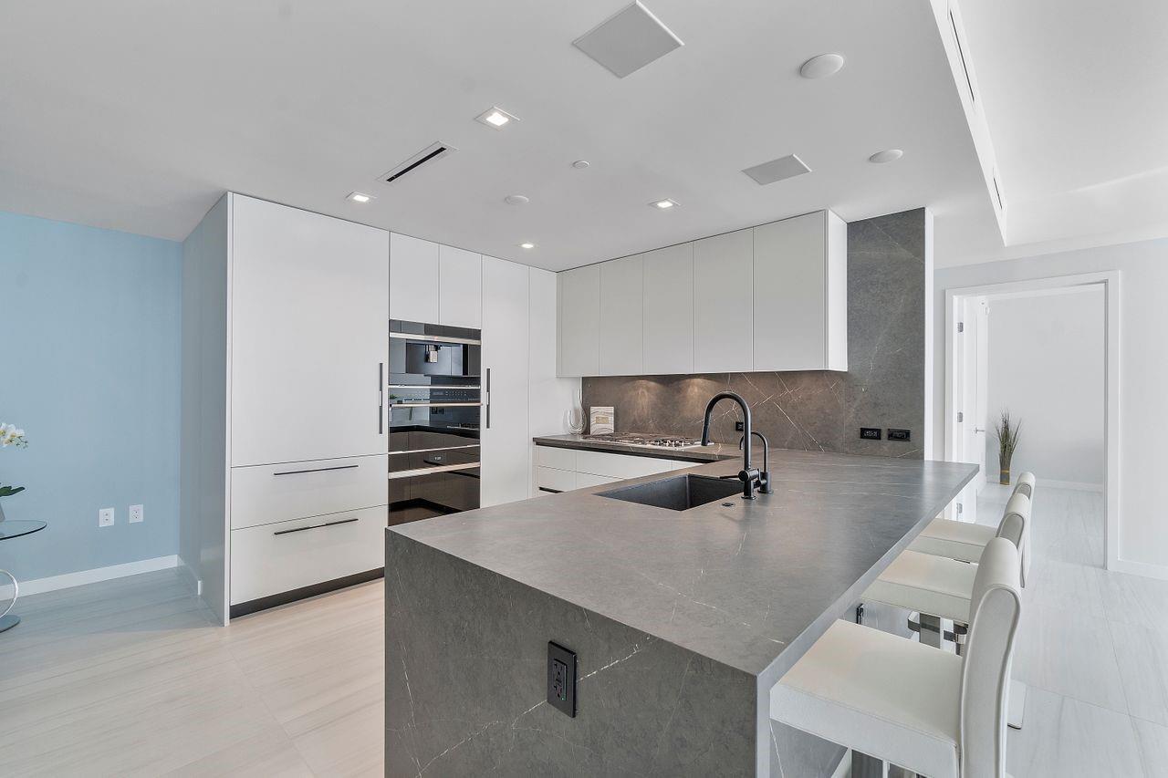 Solemar Beach Condo - Residential