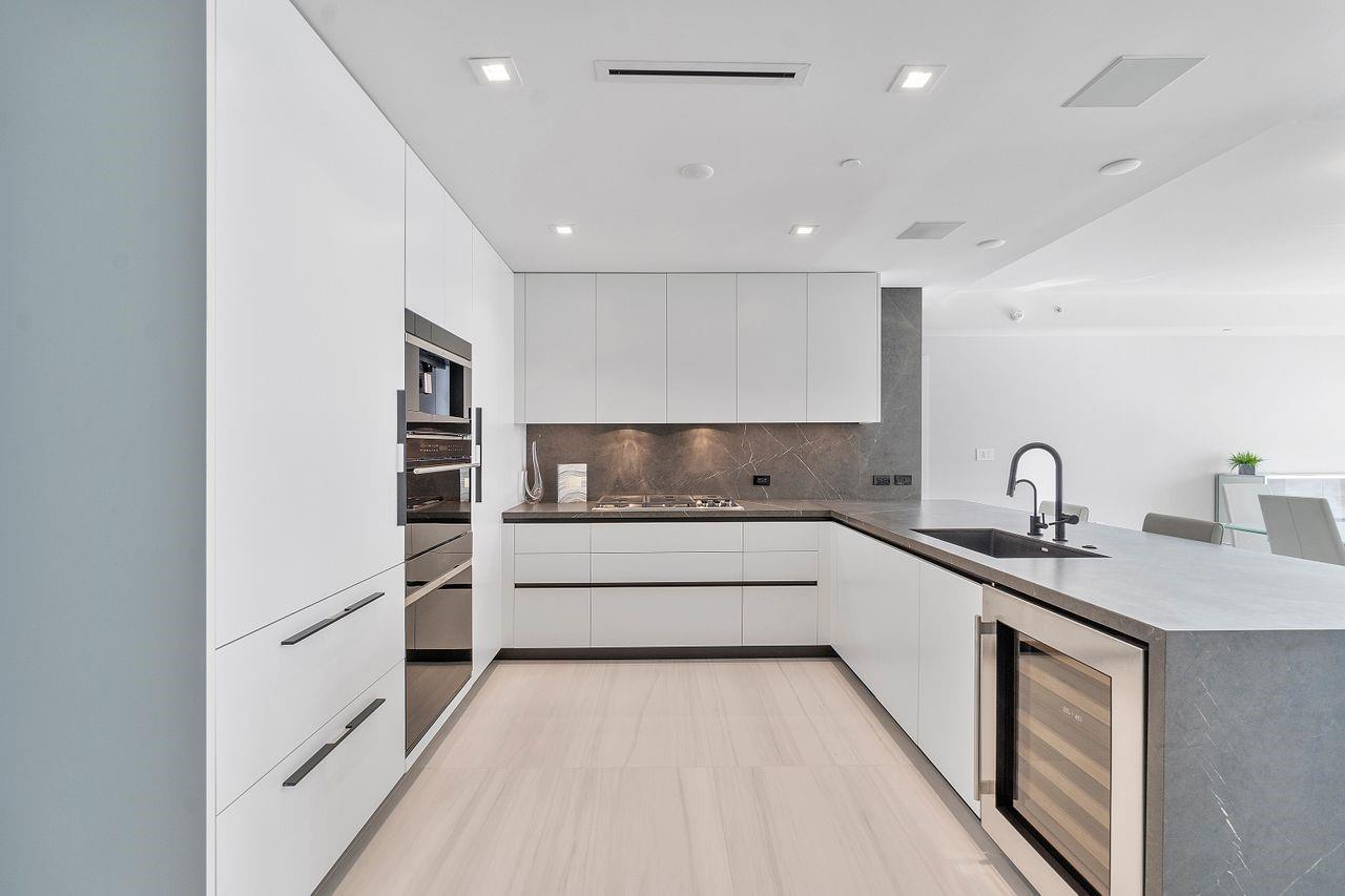 Solemar Beach Condo - Residential