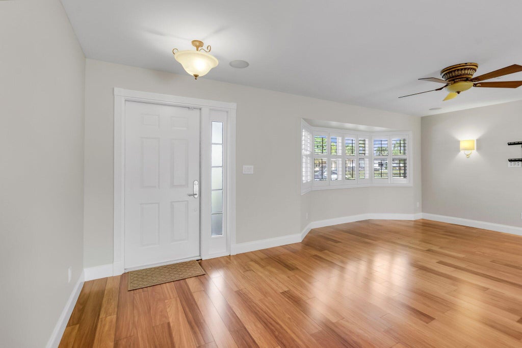 Photo of 1008 SW 12TH Avenue, Boca Raton, FL 33486 (MLS # B26069672)