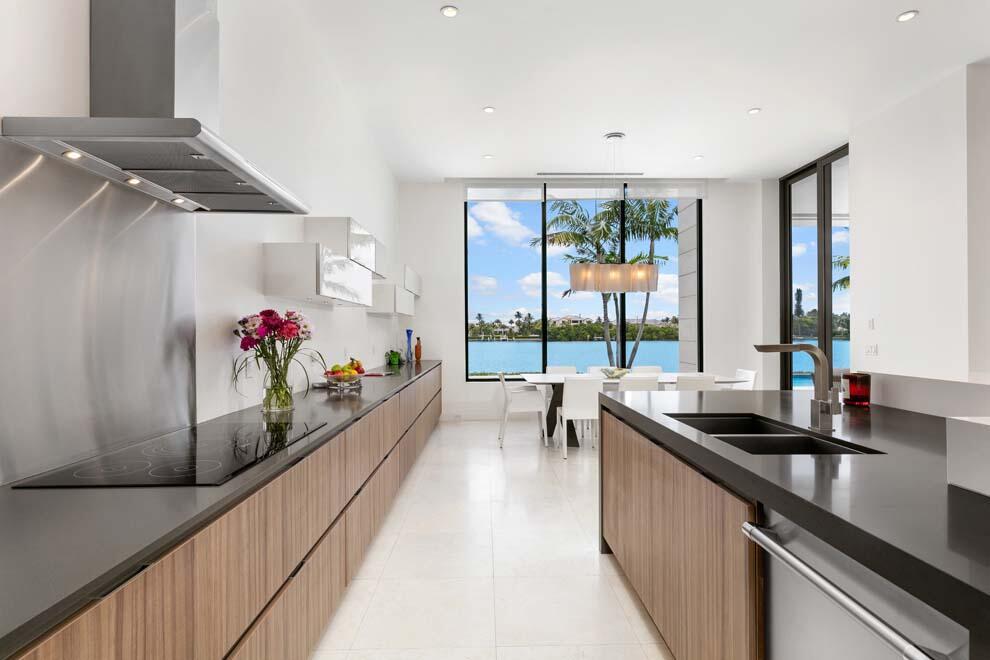 POINT MANALAPAN 11 - Residential