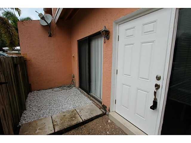 SANDY RIDGE TOWNHOMES - Residential Lease