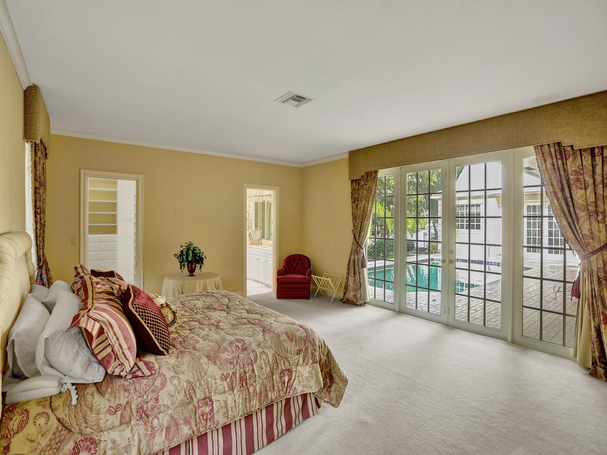 Bay Colony - Residential