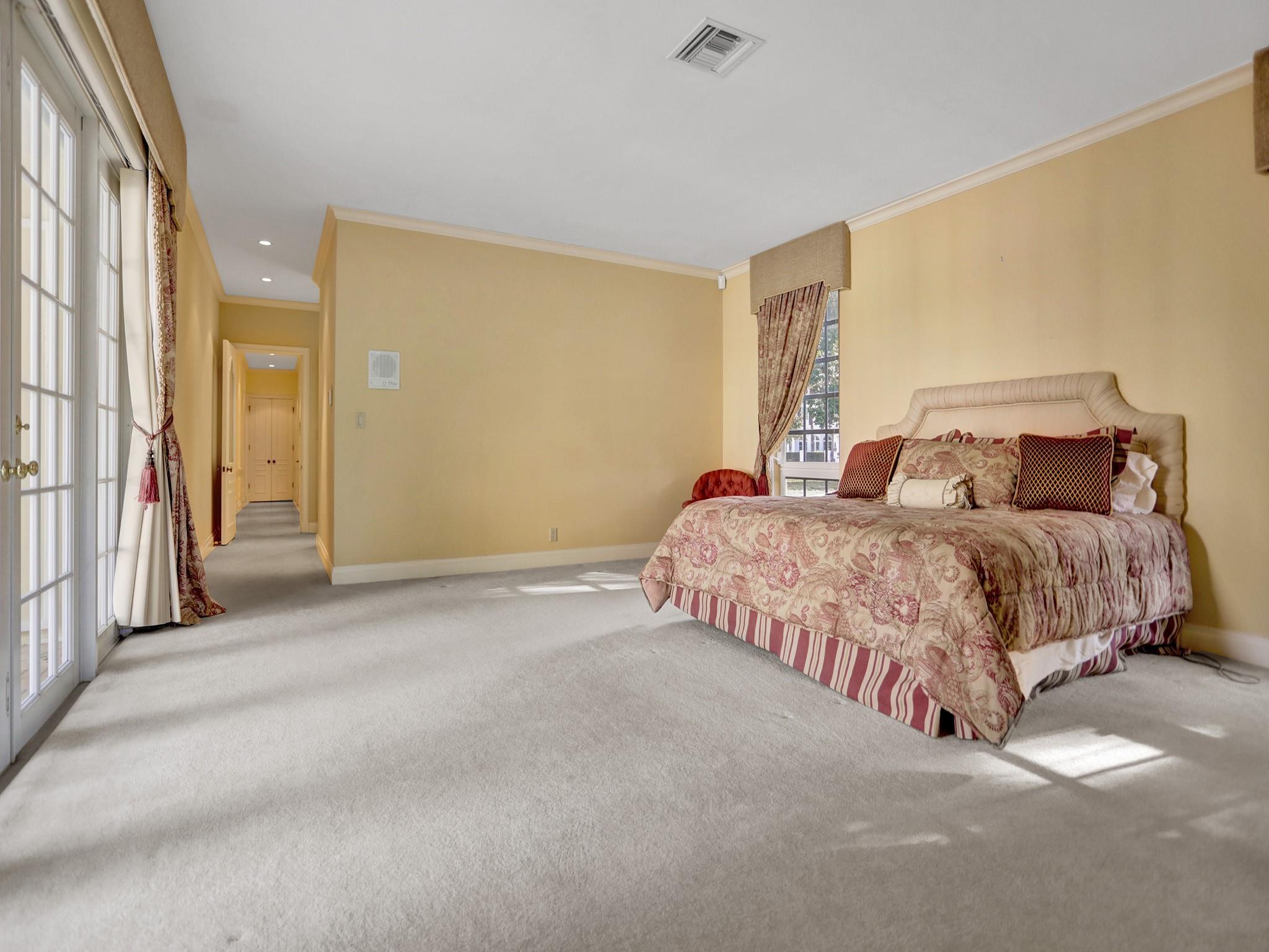 Bay Colony - Residential