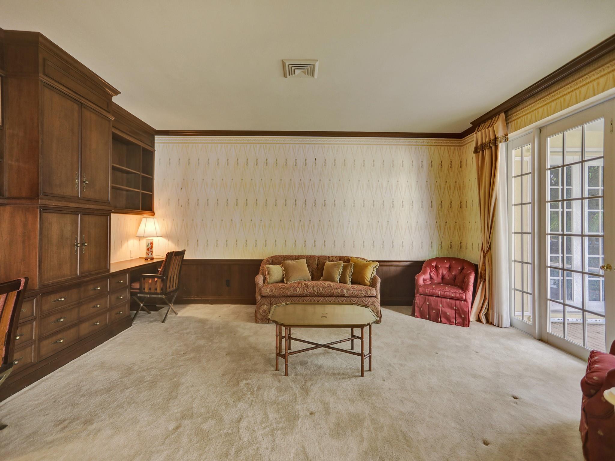 Bay Colony - Residential