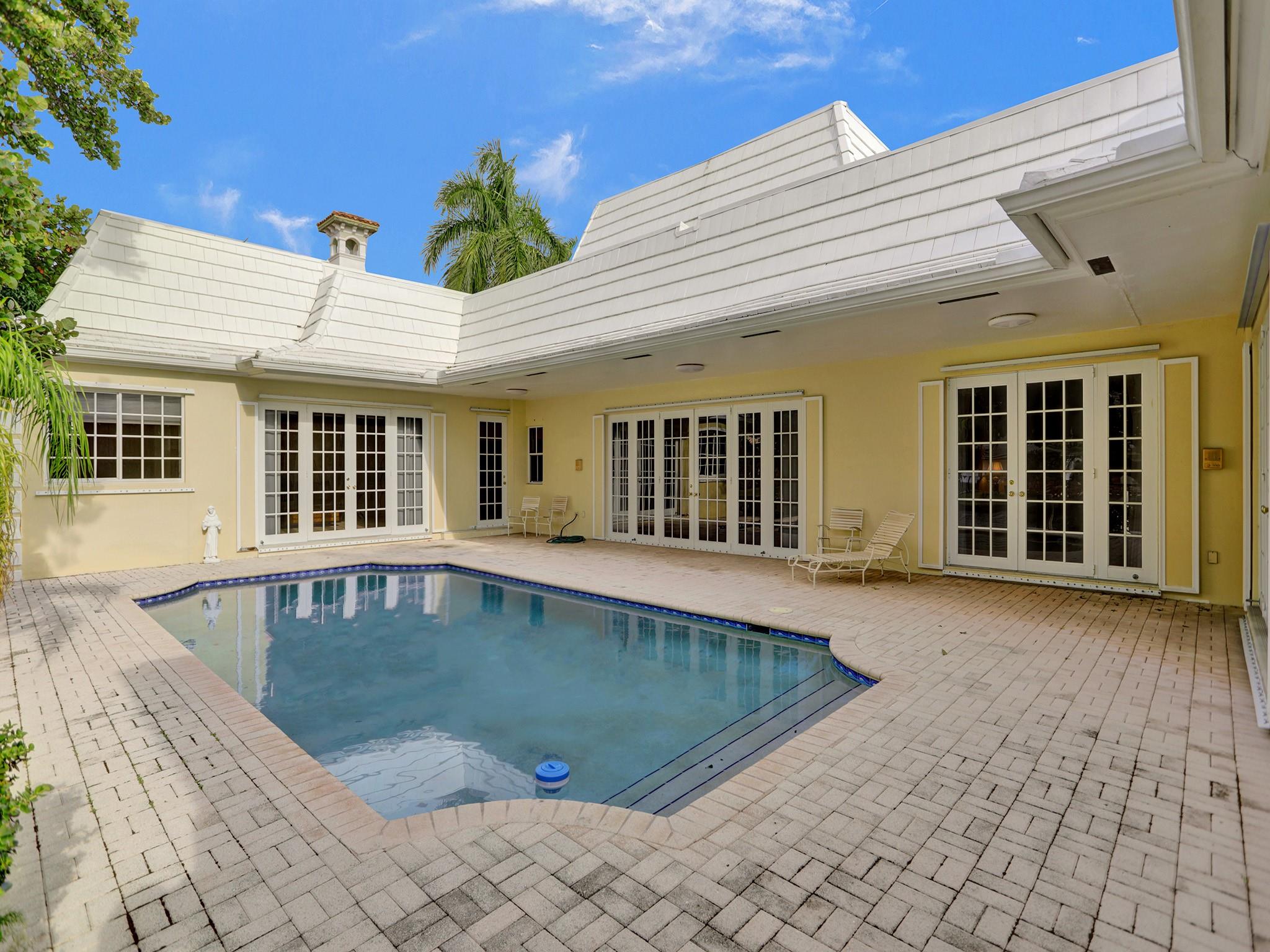 Bay Colony - Residential