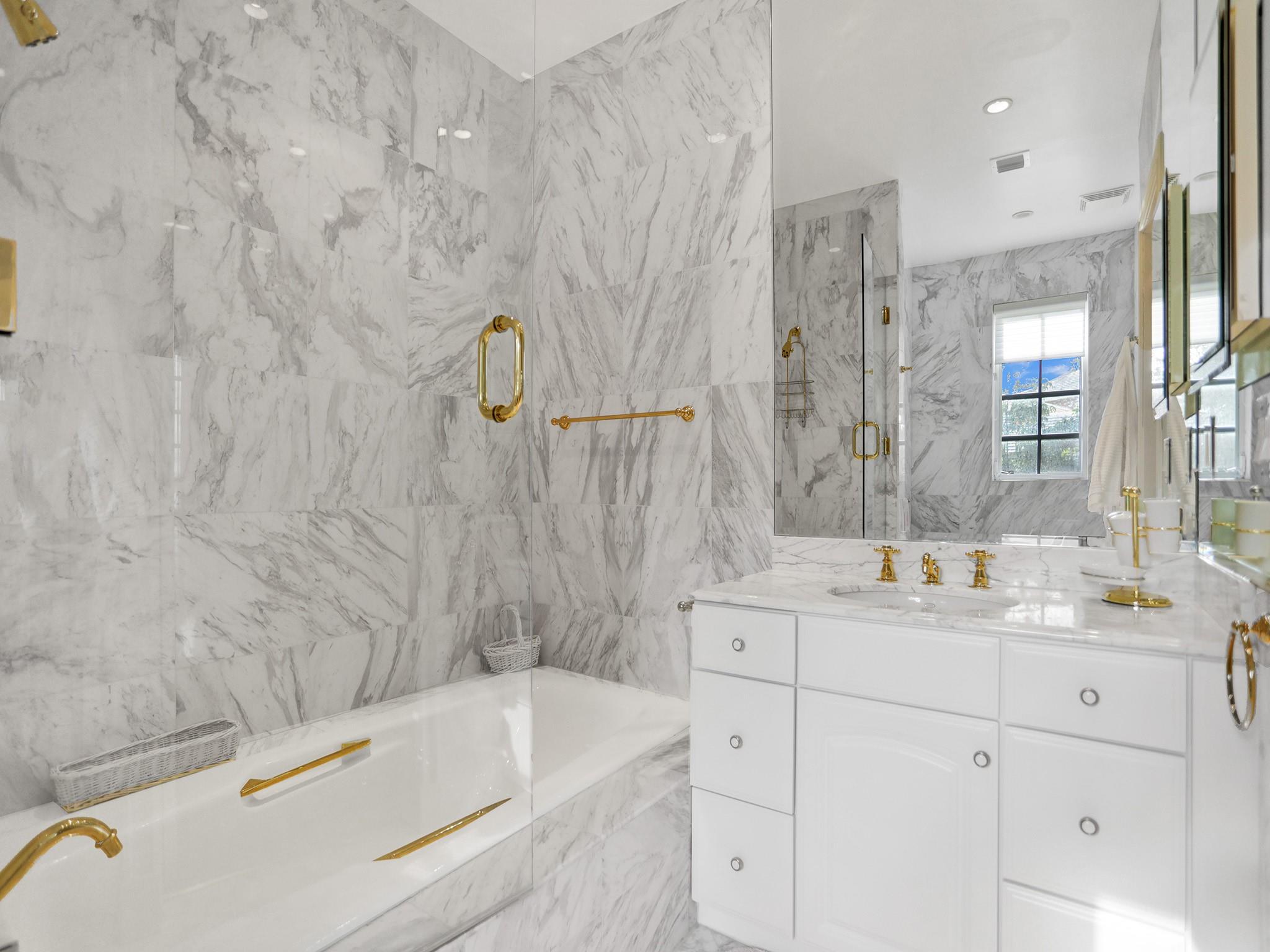 Bay Colony - Residential