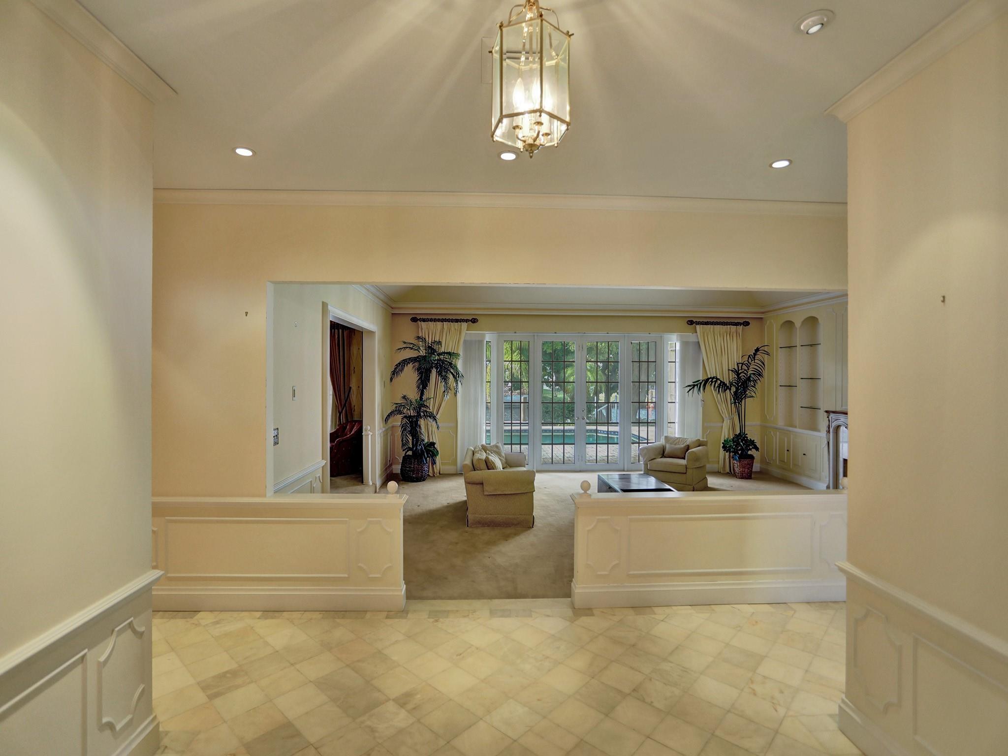 Bay Colony - Residential