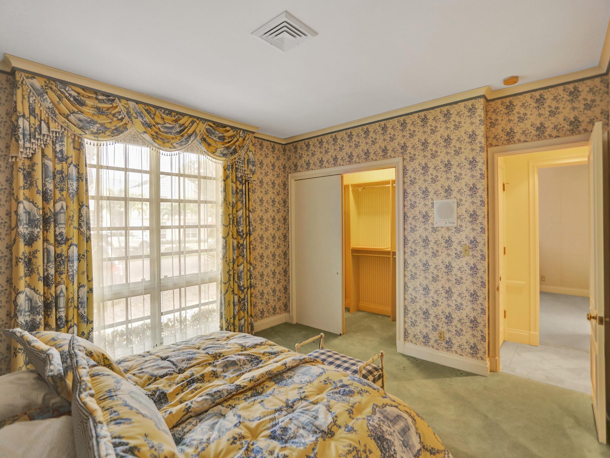 Bay Colony - Residential