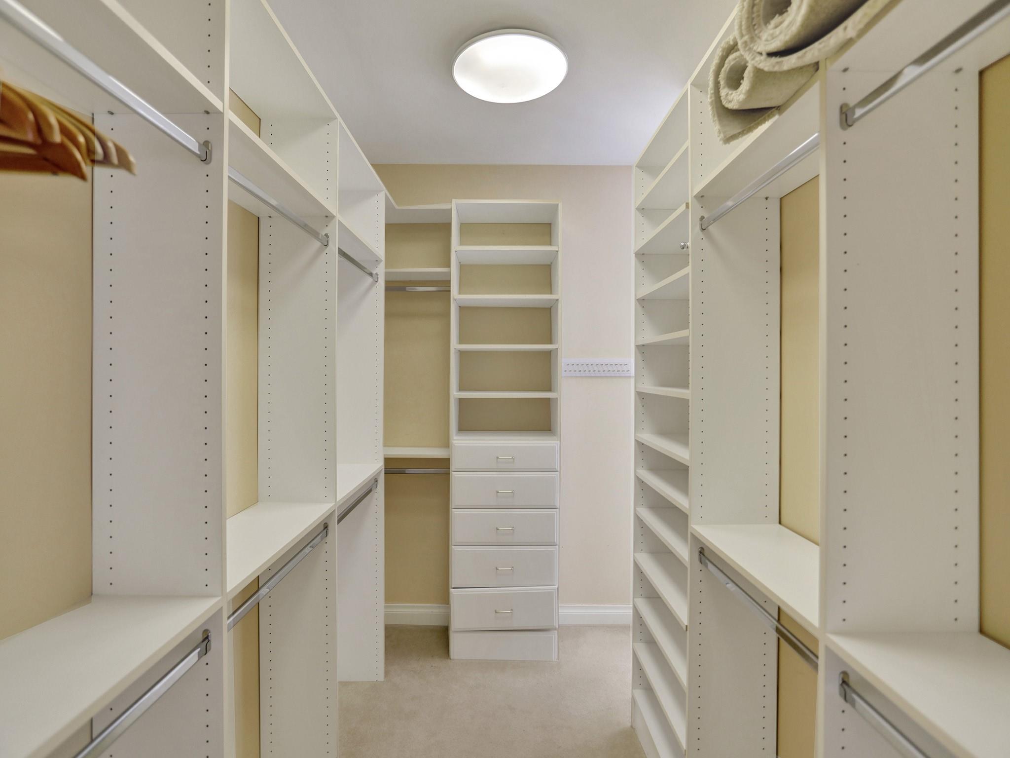 Bay Colony - Residential