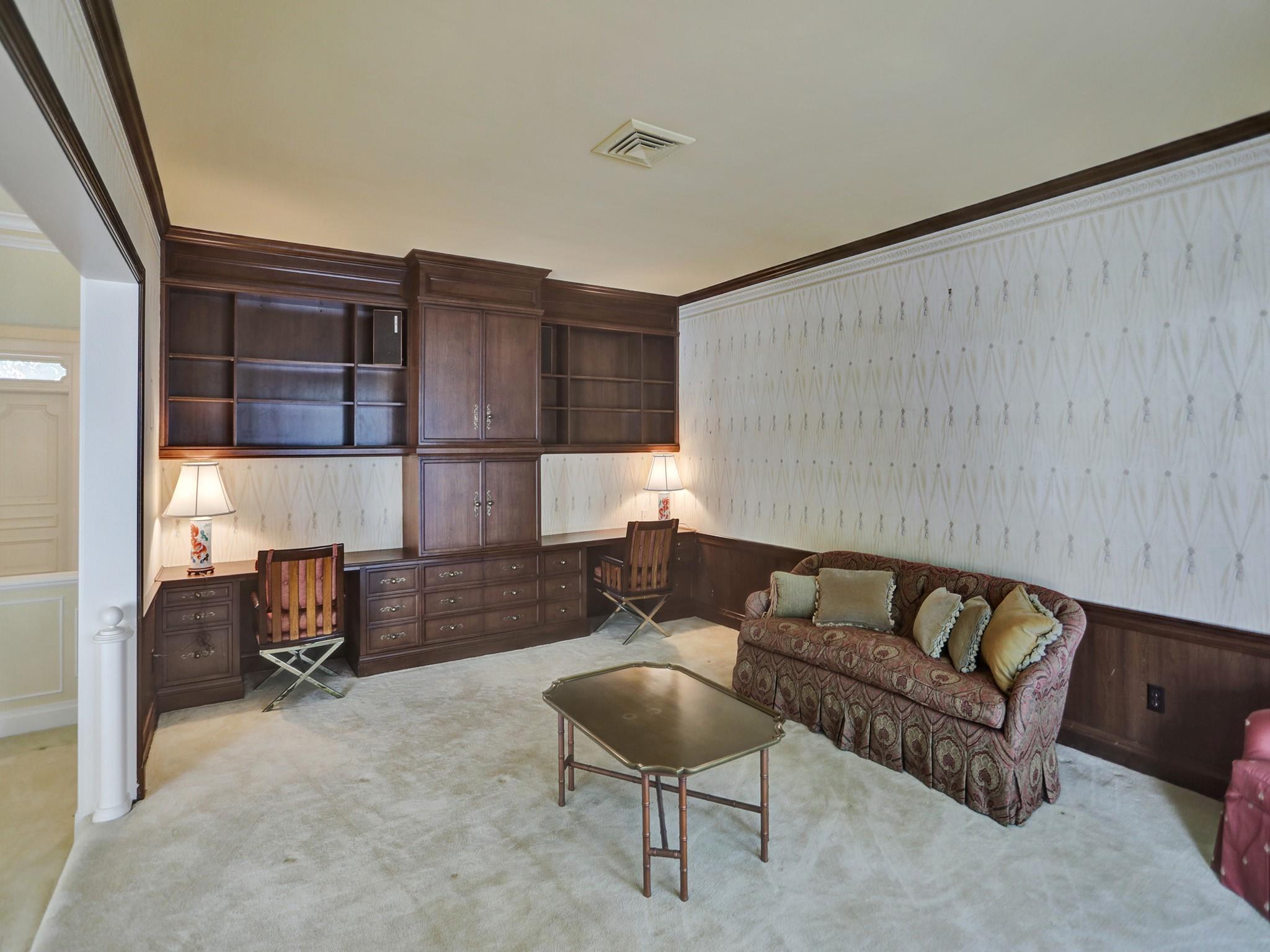 Bay Colony - Residential