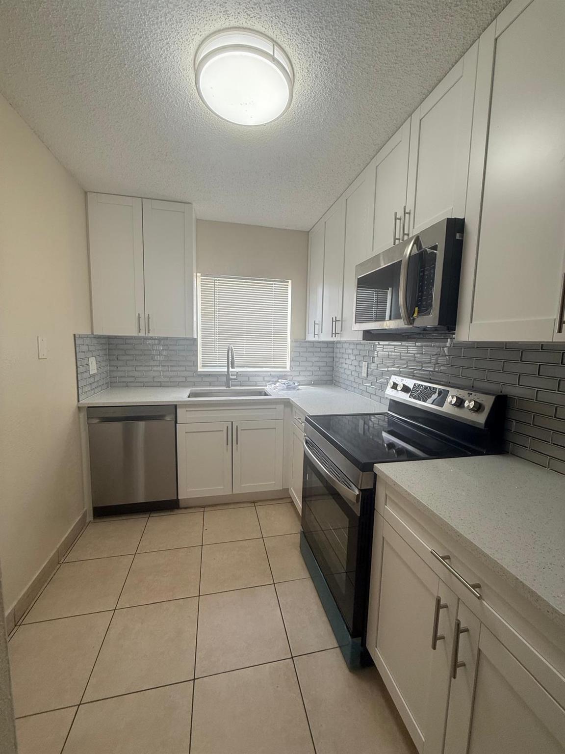 Lauderdale North Park Sec - Residential Lease