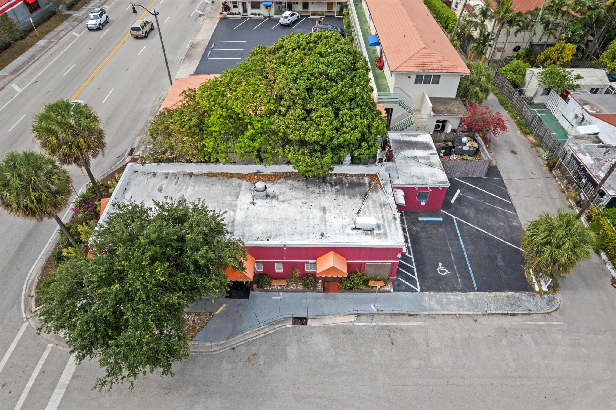 7201 S Dixie Highway