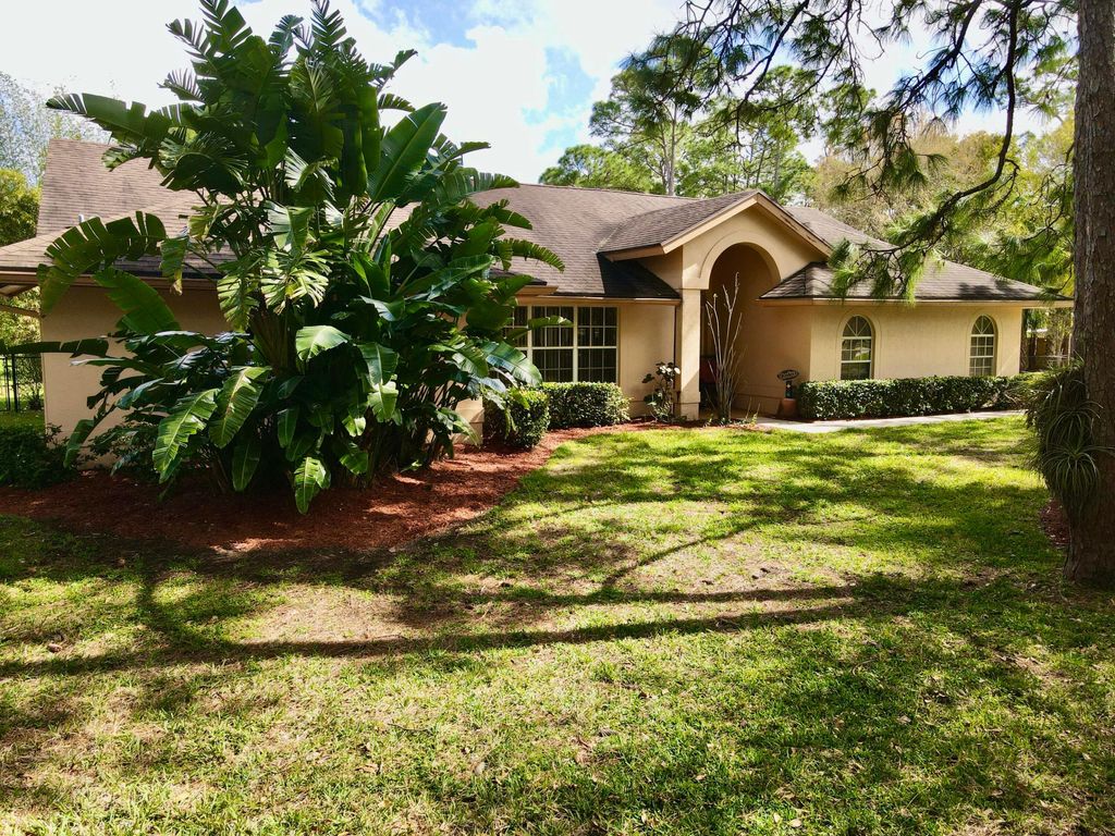 Photo of 15314 73rd Terrace N, Palm Beach Gardens, FL 33418 (MLS # R10955470)