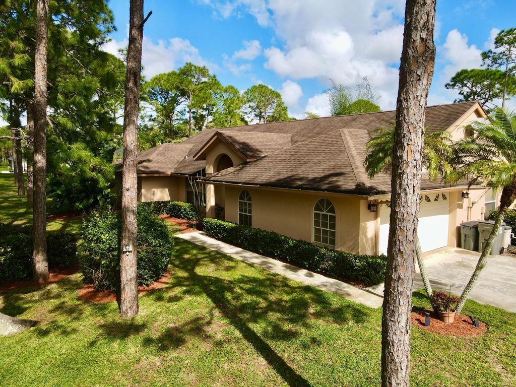 Photo of 15314 73rd Terrace N, Palm Beach Gardens, FL 33418 (MLS # R10955470)