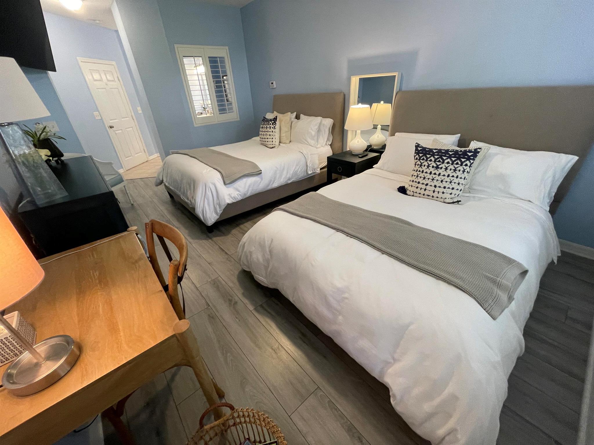 GOLF VILLAS II CONDOMINIU - Residential Lease