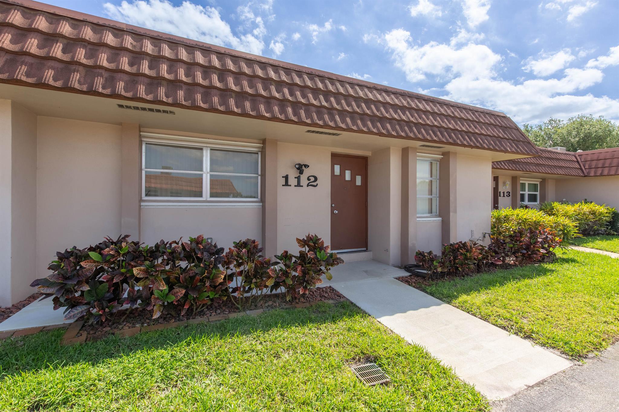 CRESTHAVEN CONDO TOWNHOMES SEC 2 - Residential