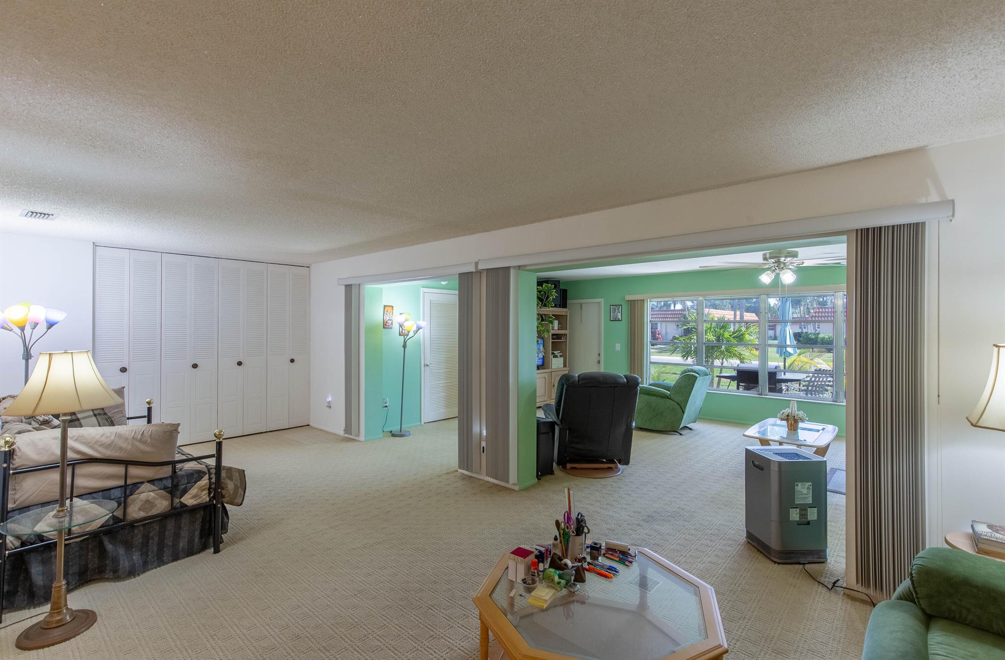 CRESTHAVEN CONDO TOWNHOMES SEC 2 - Residential