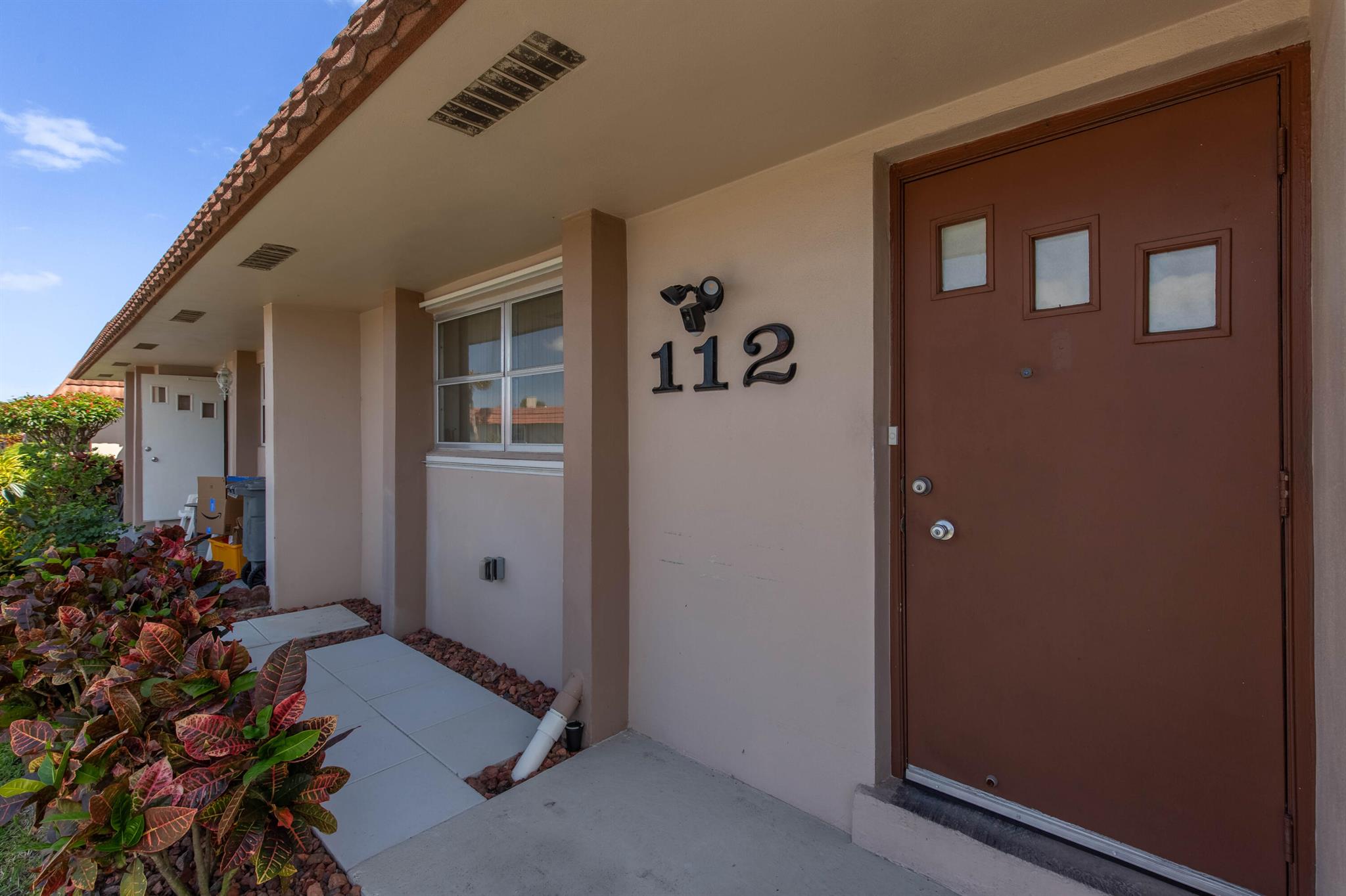 CRESTHAVEN CONDO TOWNHOMES SEC 2 - Residential