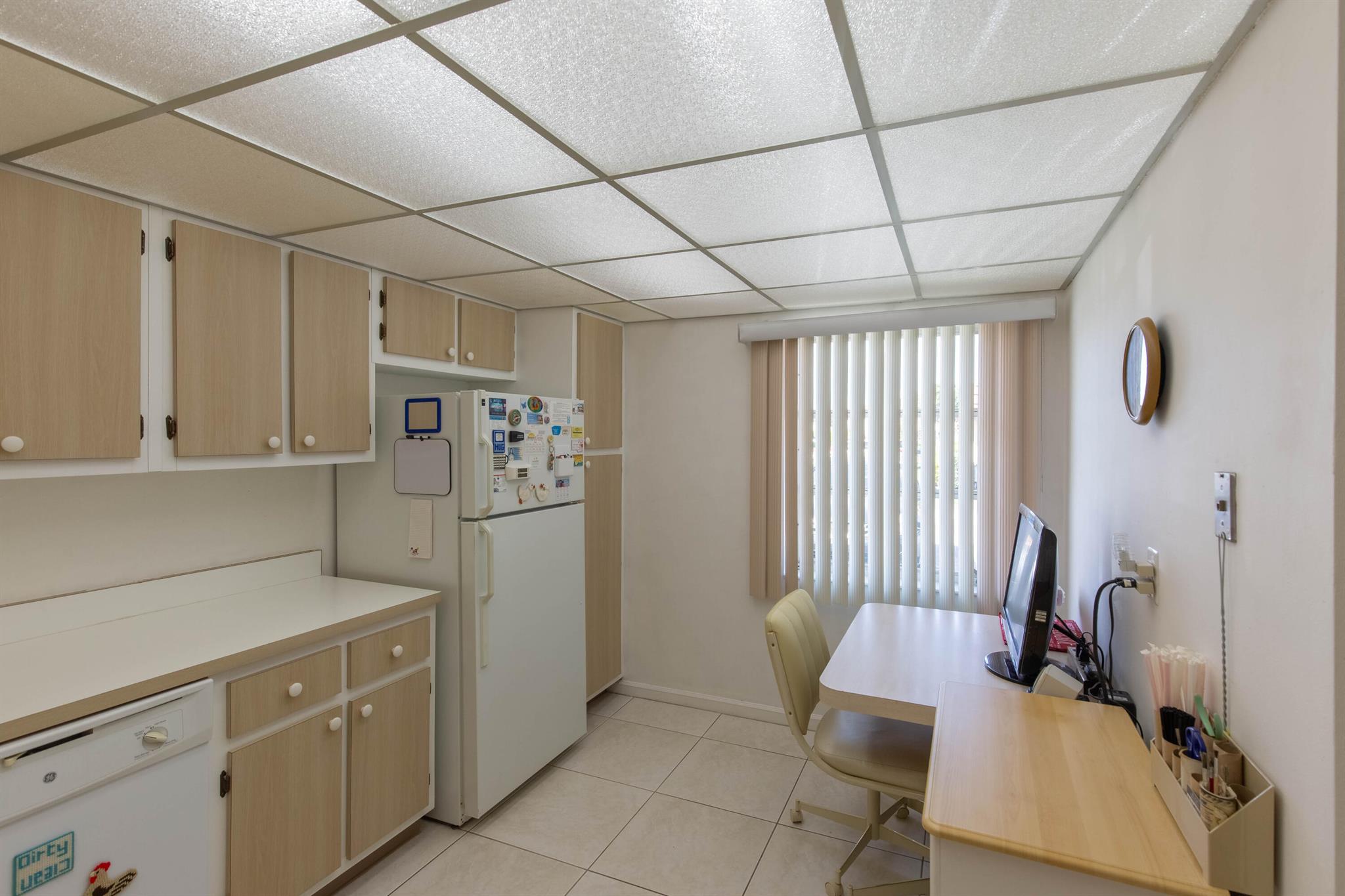 CRESTHAVEN CONDO TOWNHOMES SEC 2 - Residential