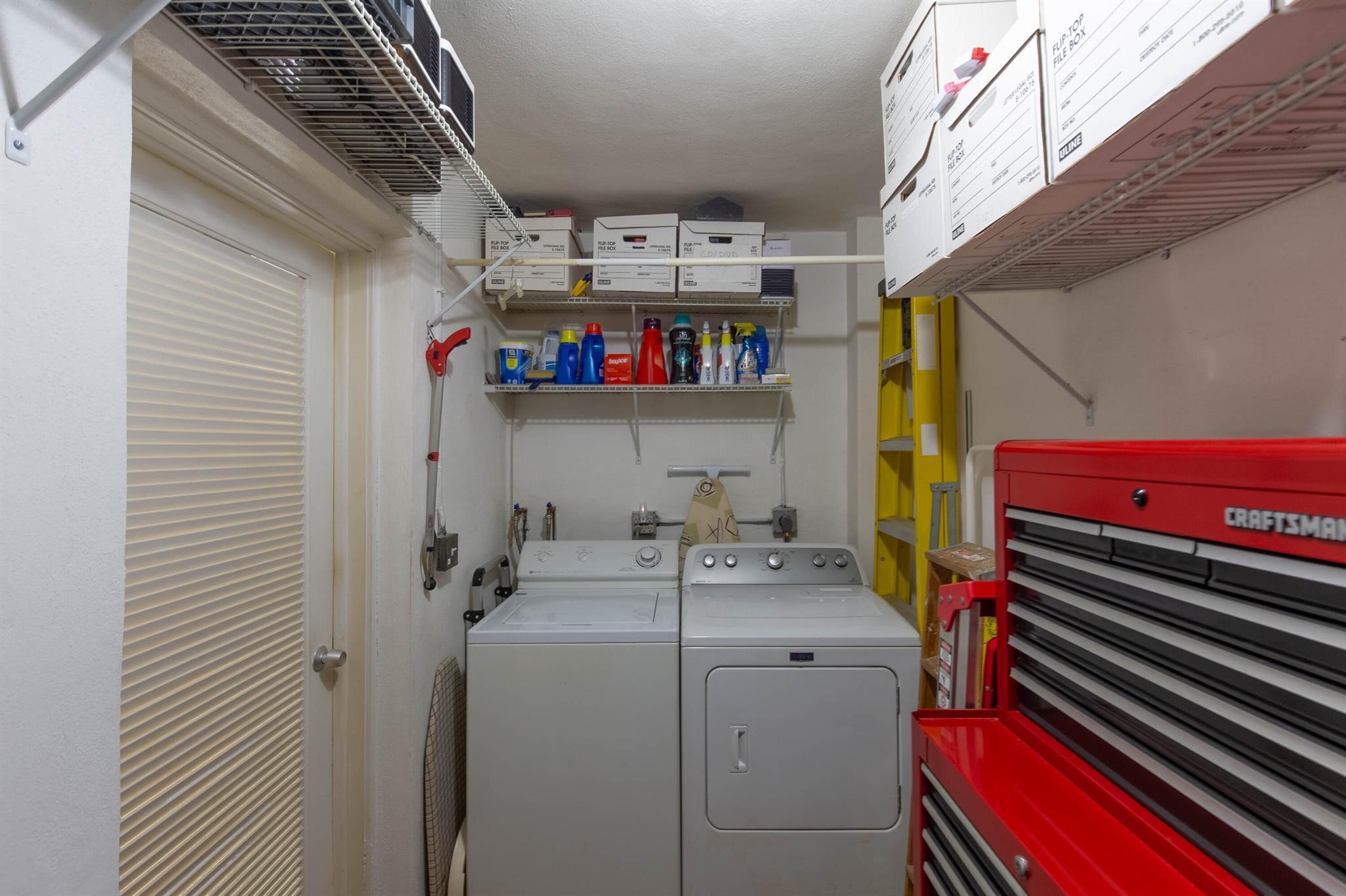 CRESTHAVEN CONDO TOWNHOMES SEC 2 - Residential