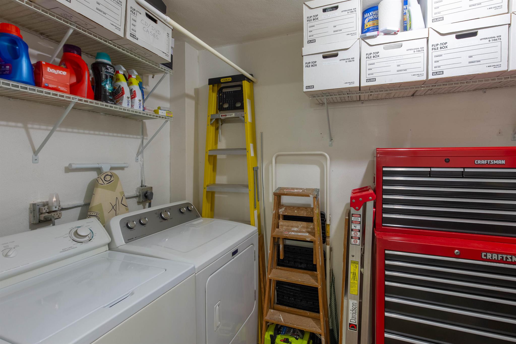 CRESTHAVEN CONDO TOWNHOMES SEC 2 - Residential