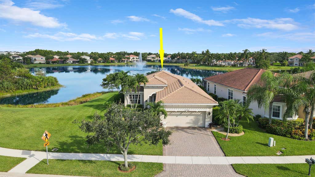 Photo of 12094 Aviles Circle, Palm Beach Gardens, FL 33418 (MLS # R11060308)