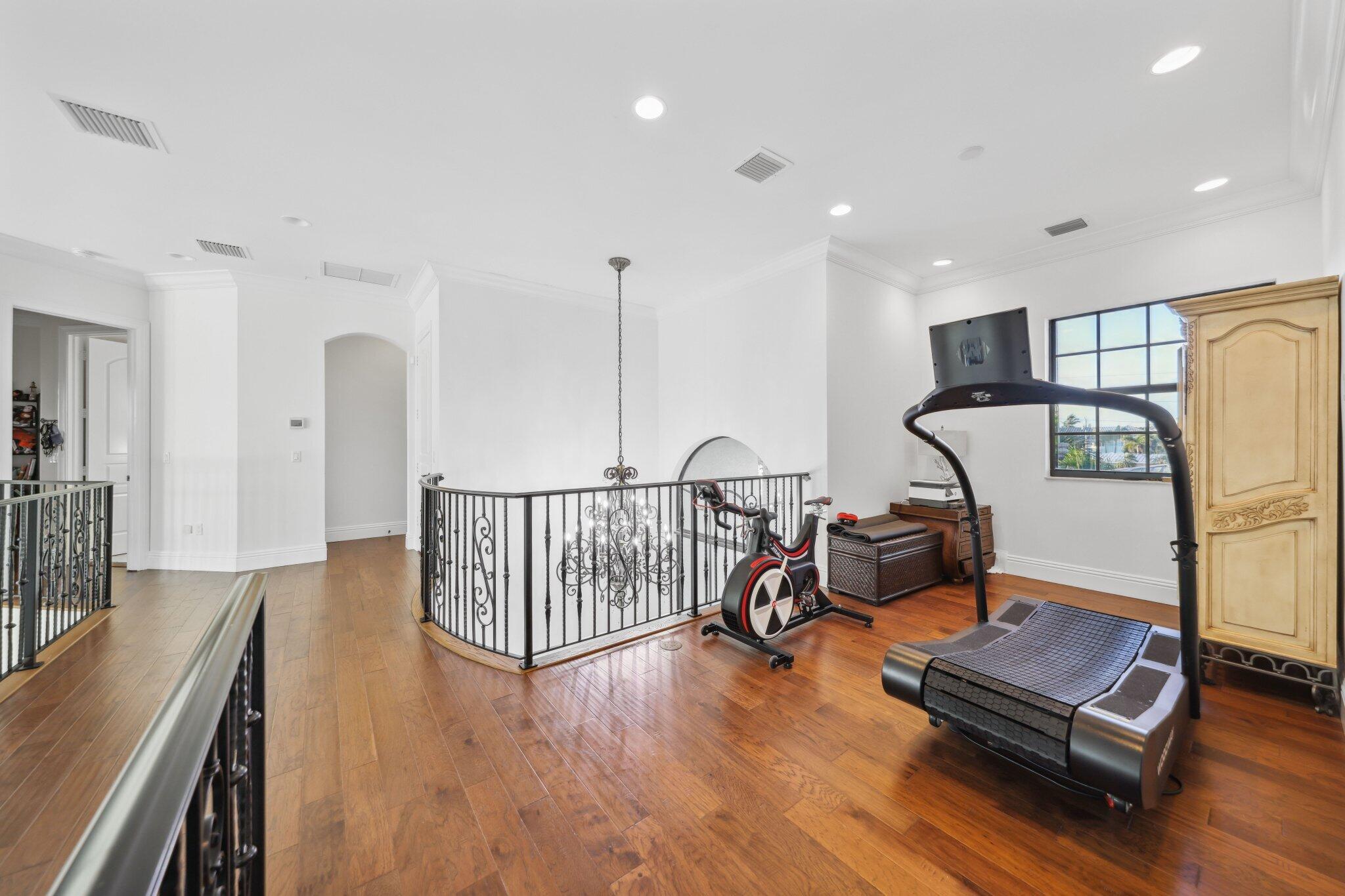 BOCA HARBOUR - Residential