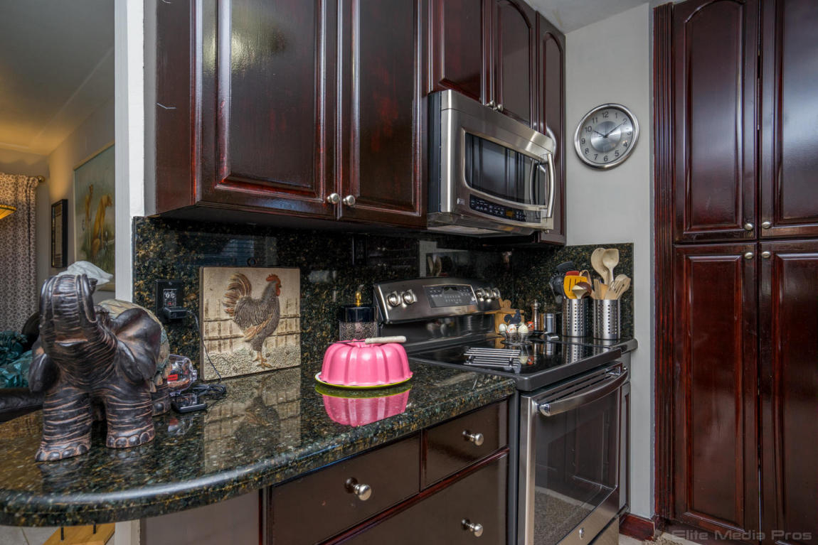 Lake Osborne Hills - Residential