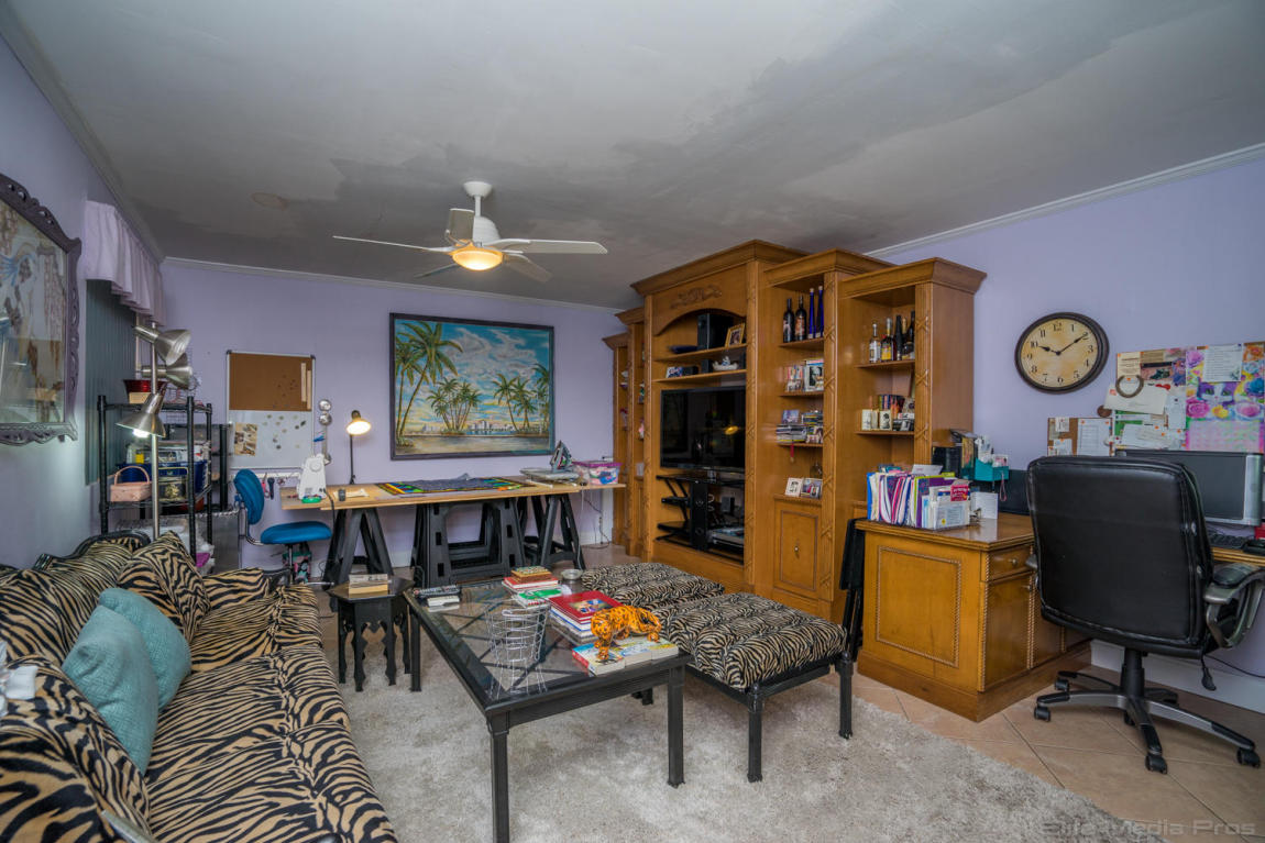 Lake Osborne Hills - Residential