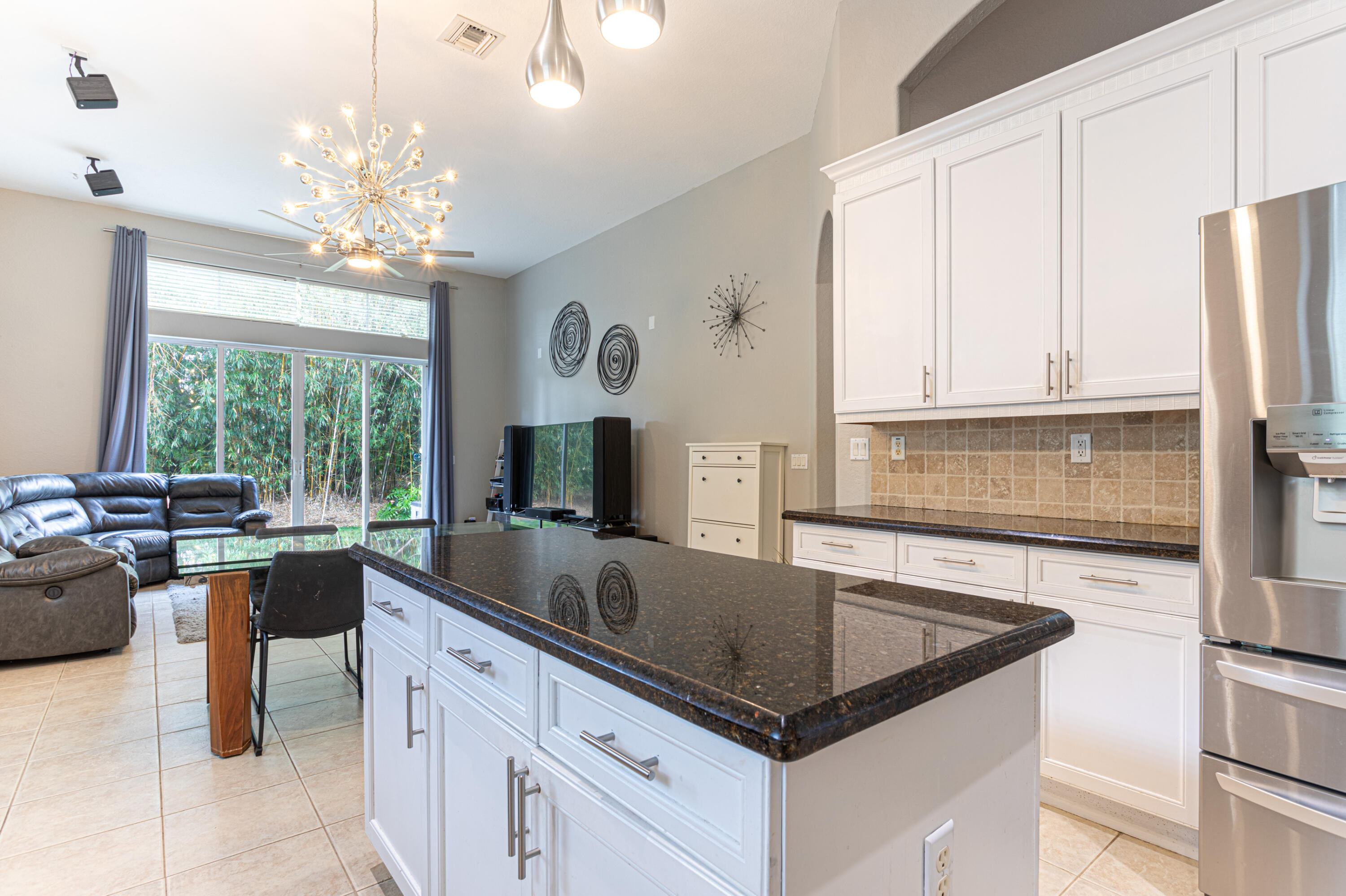 BLACK DIAMOND PH 1 - Residential