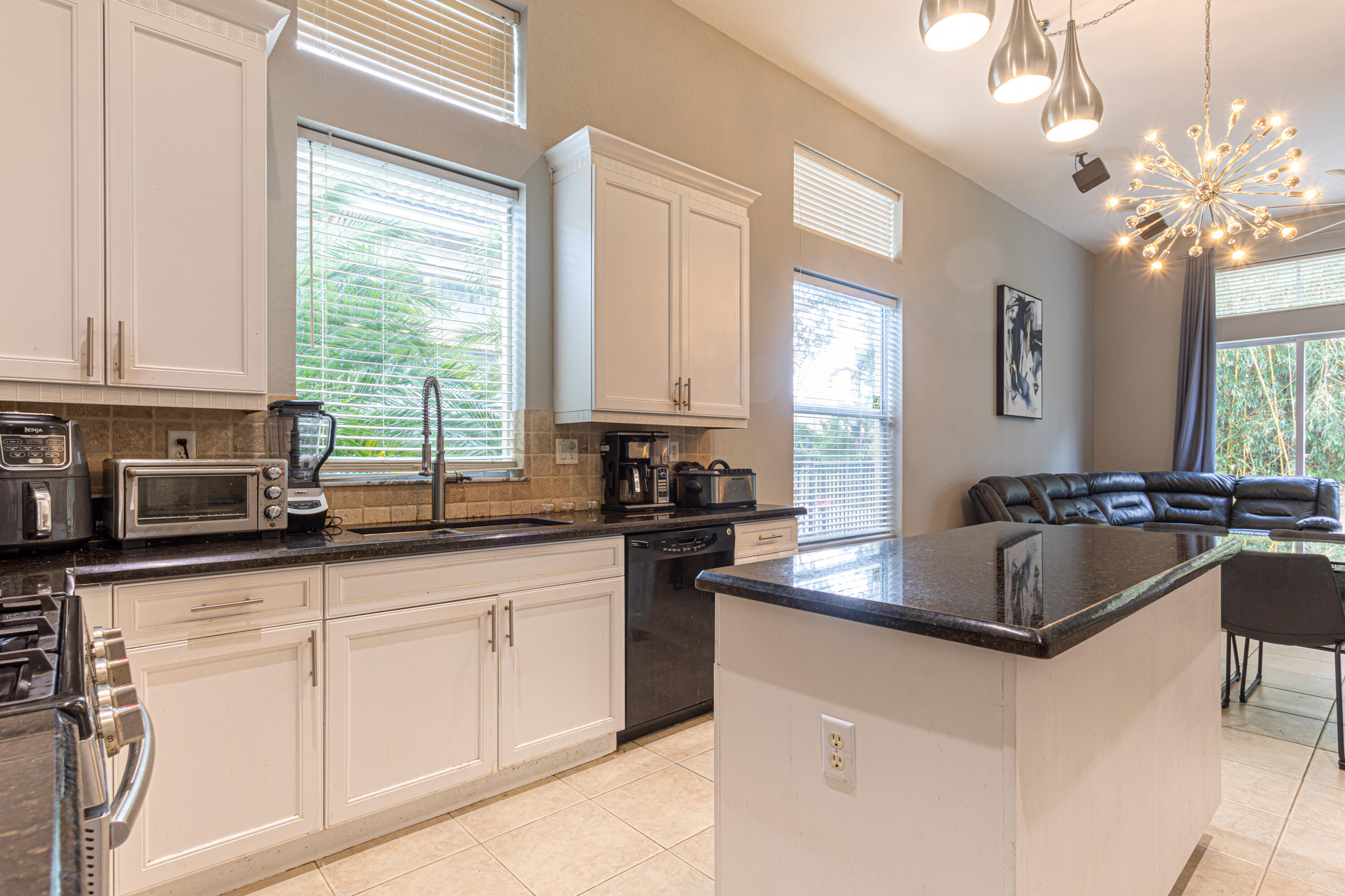 BLACK DIAMOND PH 1 - Residential