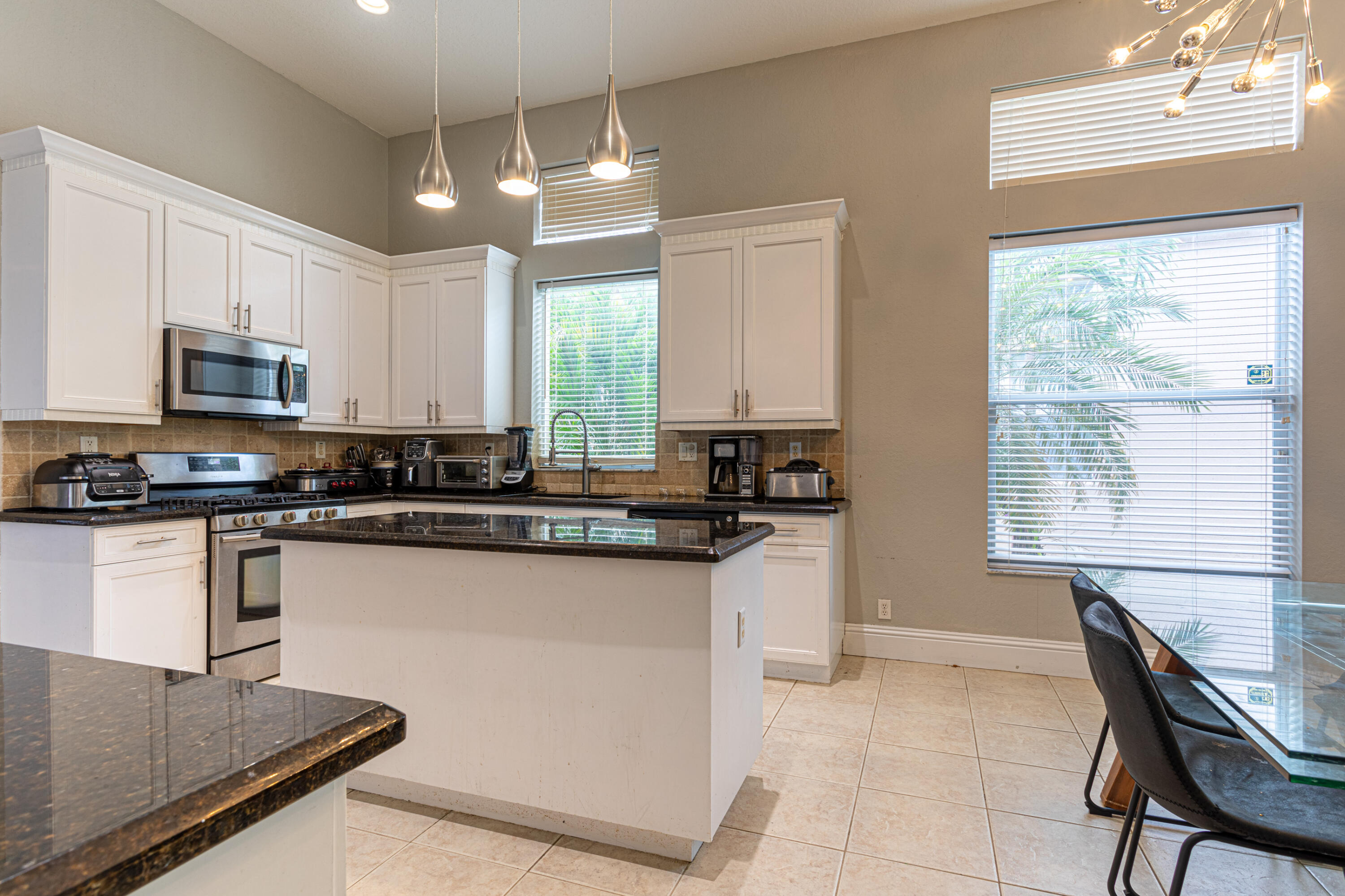 BLACK DIAMOND PH 1 - Residential