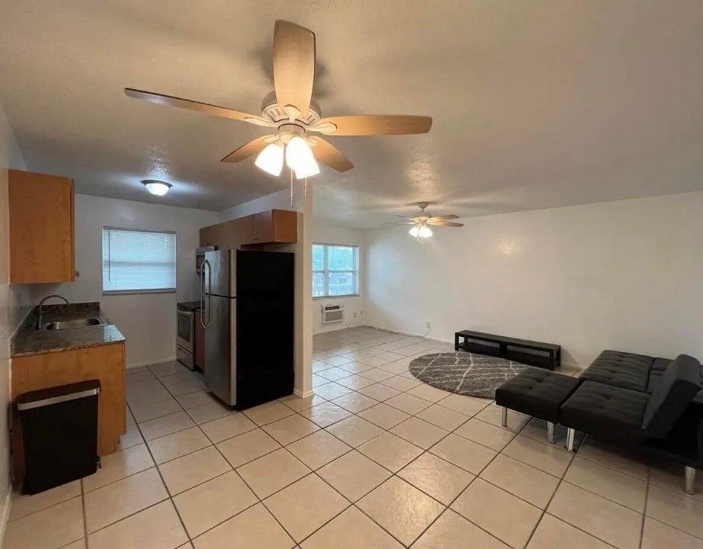 Photo of 701 SE 15TH Street #8, Fort Lauderdale, FL 33316 (MLS # B26071565)