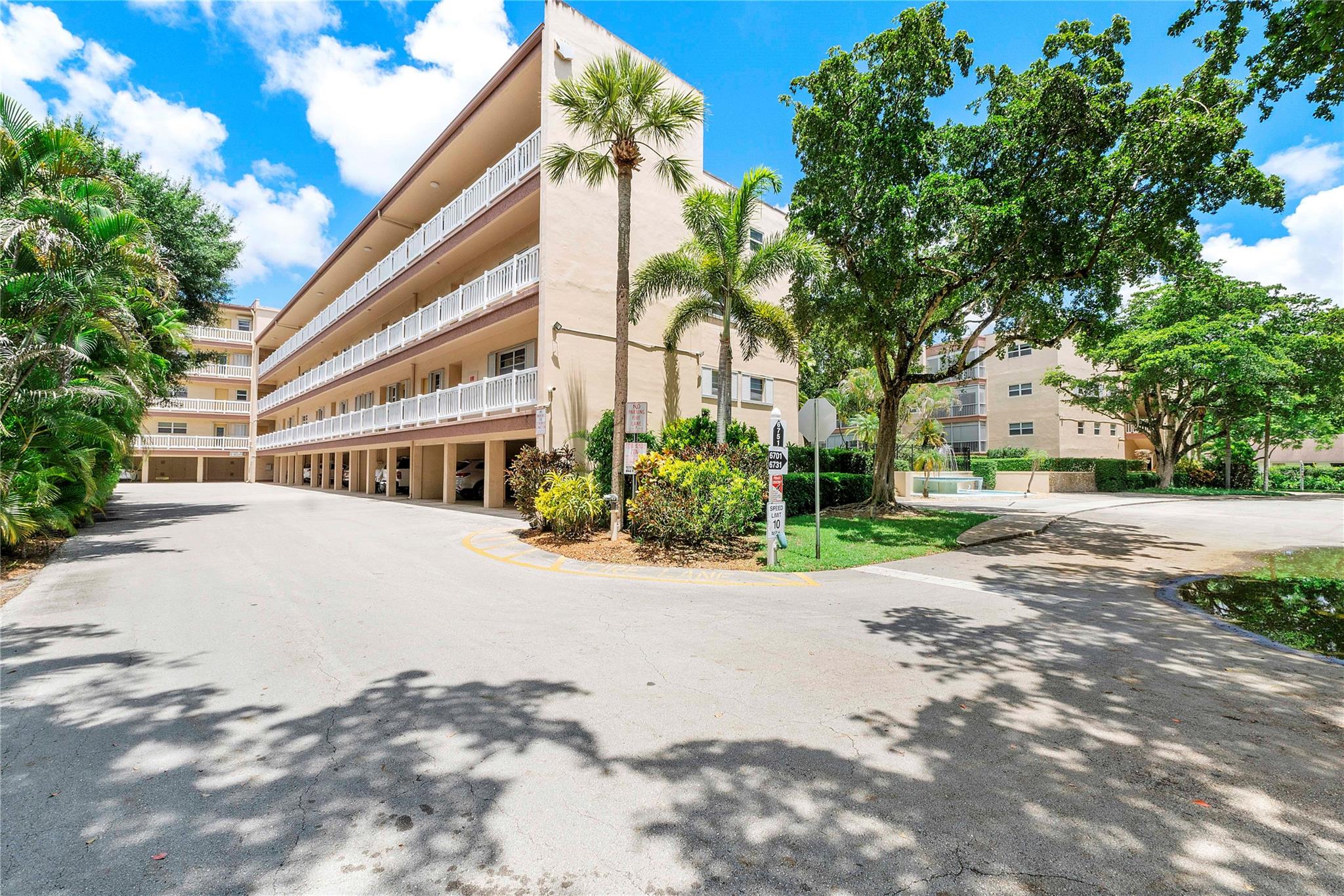 PLANTATION TERRACE CONDO - Residential
