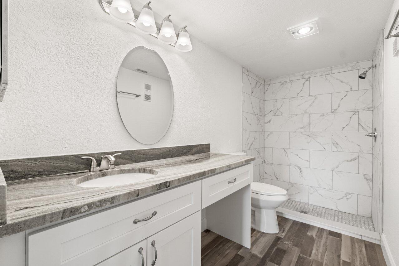 PALM CHASE CONDO - Residential