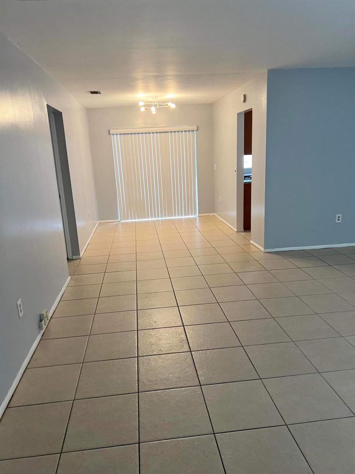 SUNRISE GOLF VLG SEC 24 P - Residential Lease