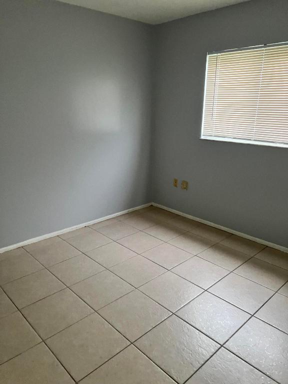 SUNRISE GOLF VLG SEC 24 PART 5 - Residential Lease