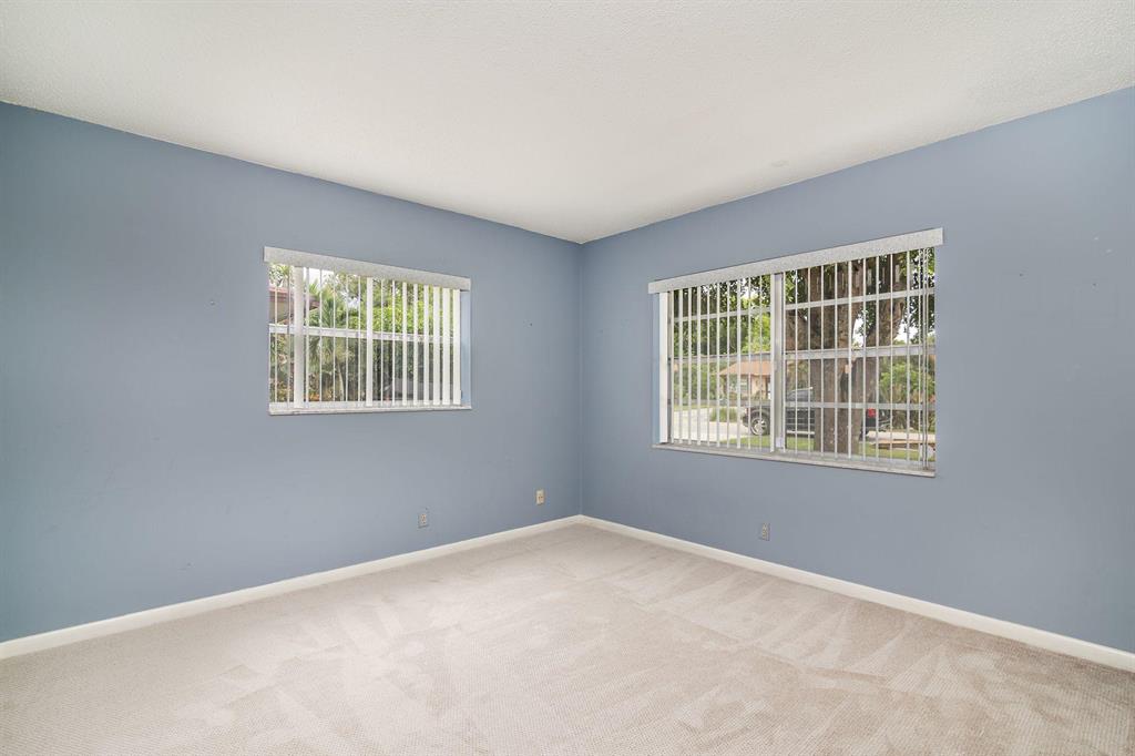 ELMWOOD EST - Residential