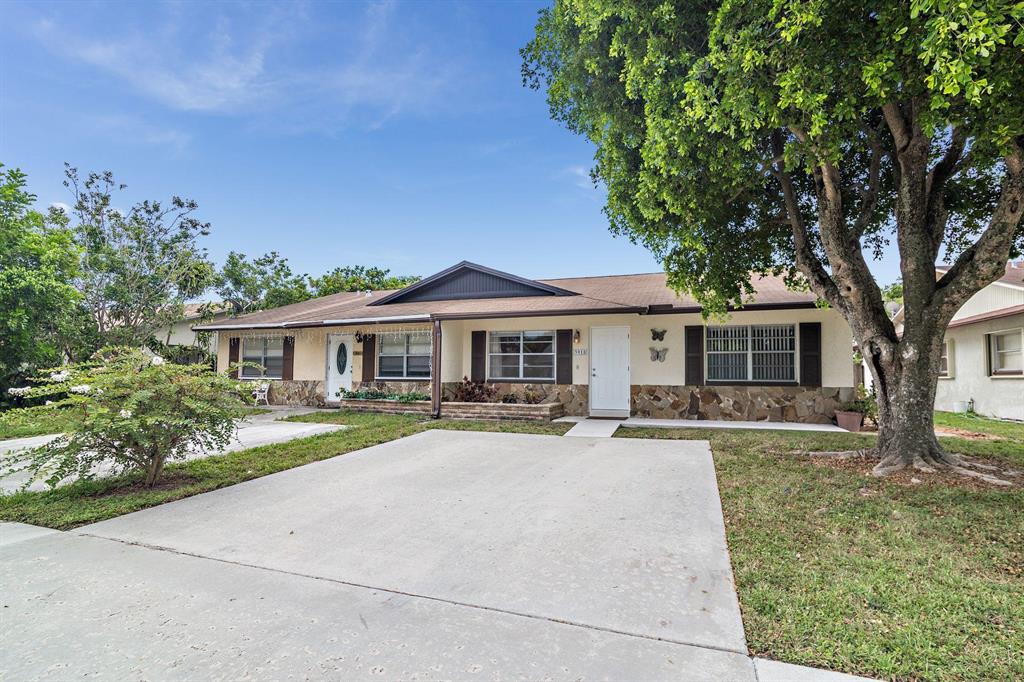 ELMWOOD EST - Residential