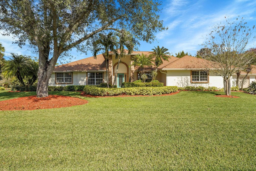 Photo of 6925 SW Melissa Lane, Stuart, FL 34997 (MLS # R11057993)