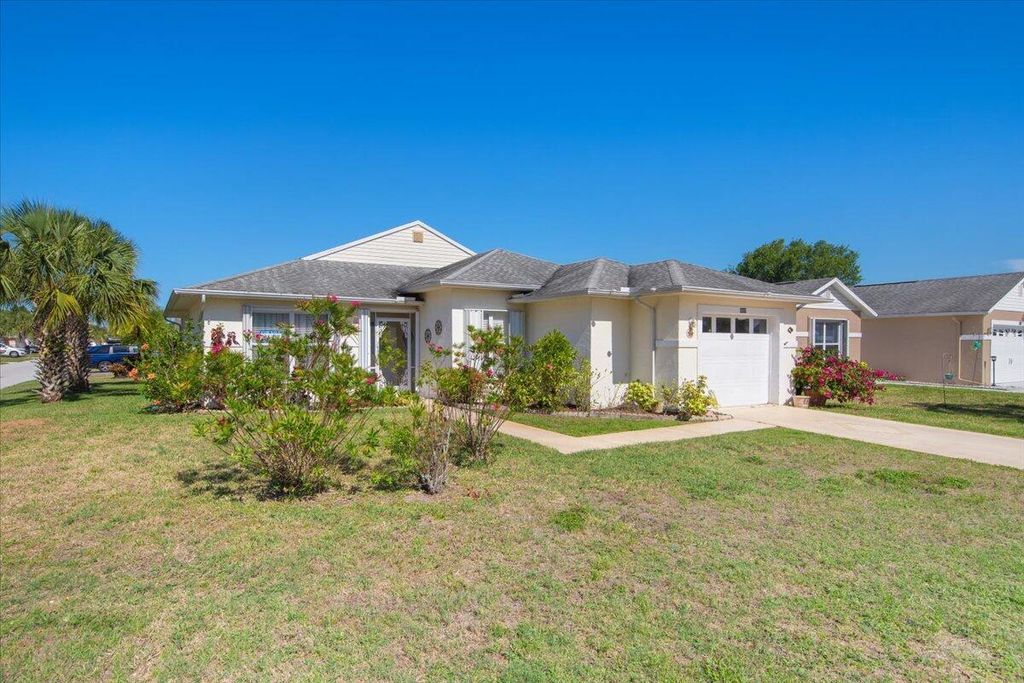 Photo of 6800 Picante Circle, Fort Pierce, FL 34951 (MLS # R10989547)