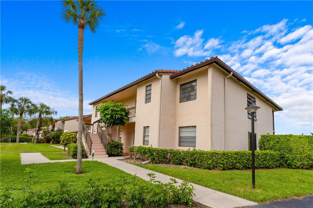 VISTAS OF BOCA LAGO - Residential