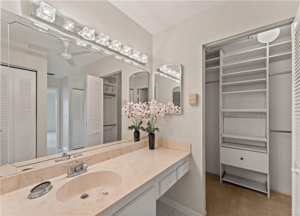 VISTAS OF BOCA LAGO - Residential