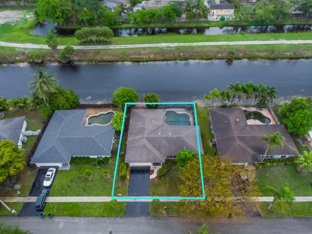 8270 NW 66th Terrace