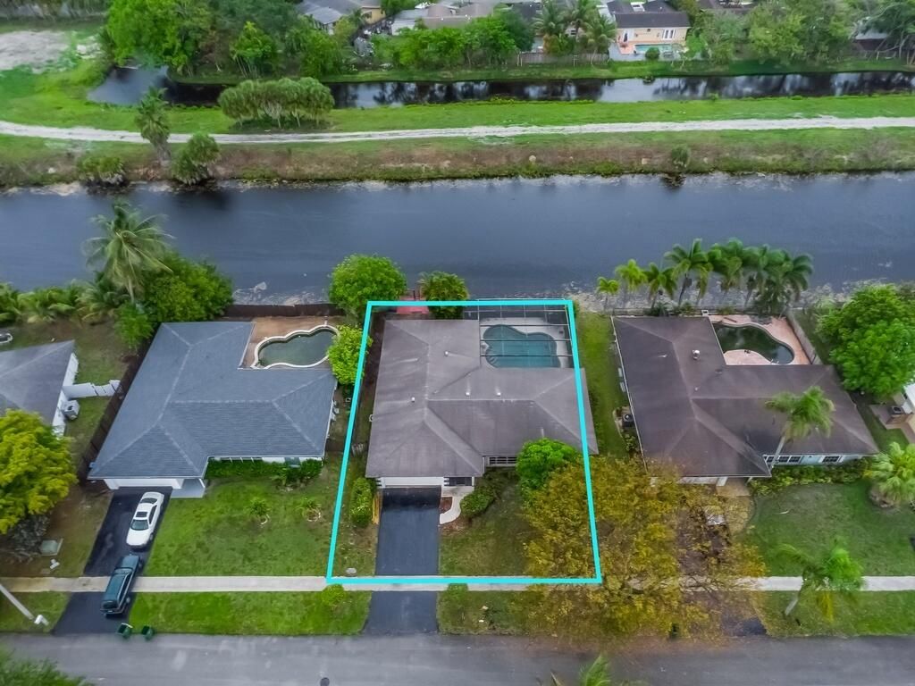 Photo of 8270 NW 66th Terrace, Tamarac, FL 33321 (MLS # B26017448)