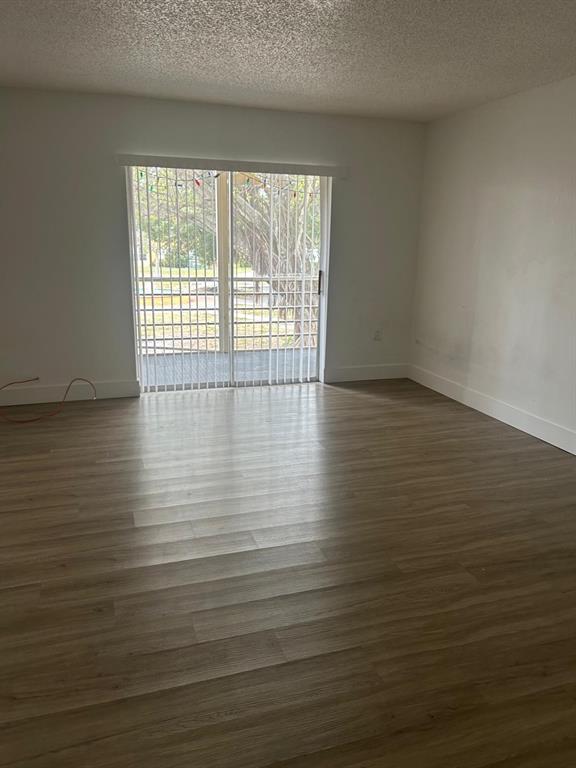 HERITAGE CIRCLE CONDO - Residential