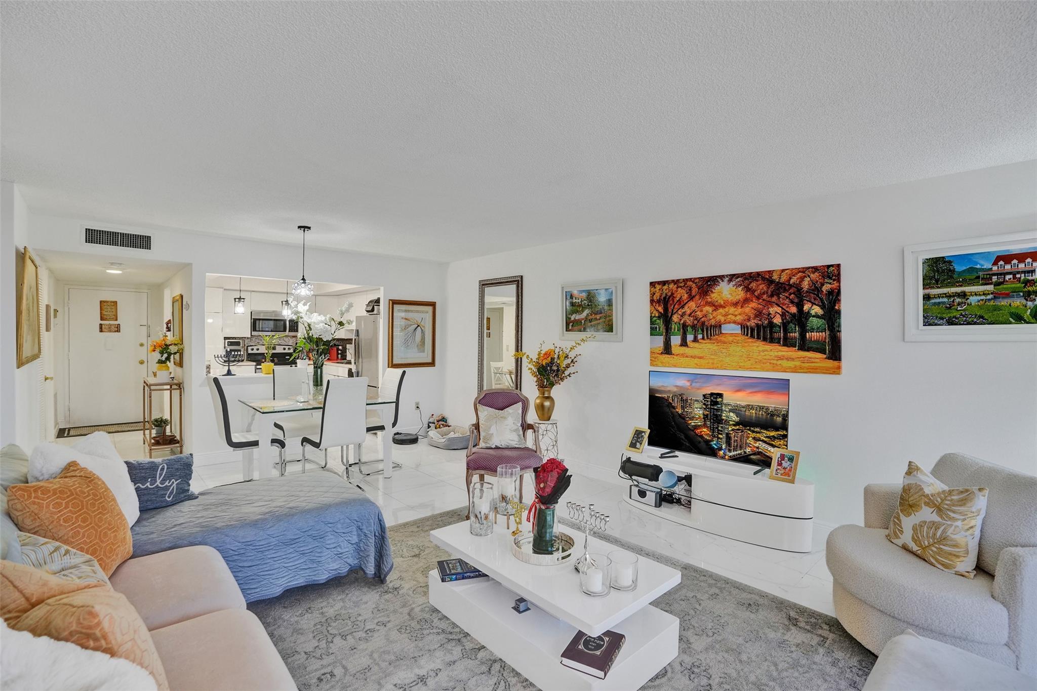 Del Prado Condo - Residential Lease