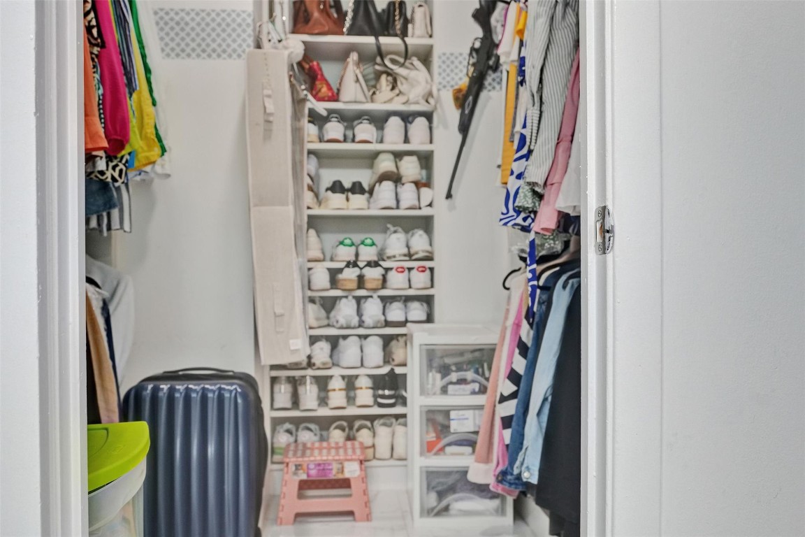 Del Prado Condo - Residential Lease